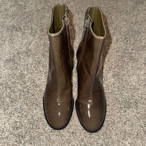 Women’s 6.5- Tory Burch Boots- Brown